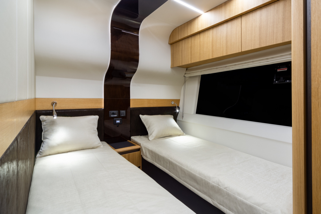 GALEON 680 FLY IN DETAIL, photo 9, Smart Yachts