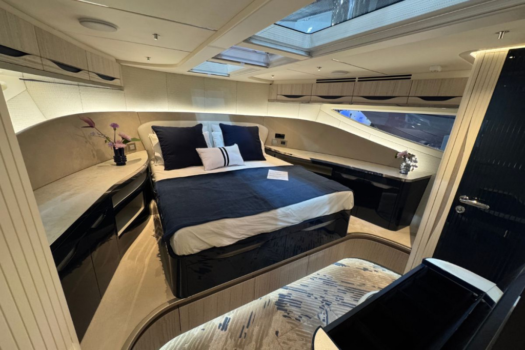 First Look: Premiere of Galeon 435 GTI & Redesign of 640 Fly at Boot Düsseldorf 2025, photo 10, Smart Yachts