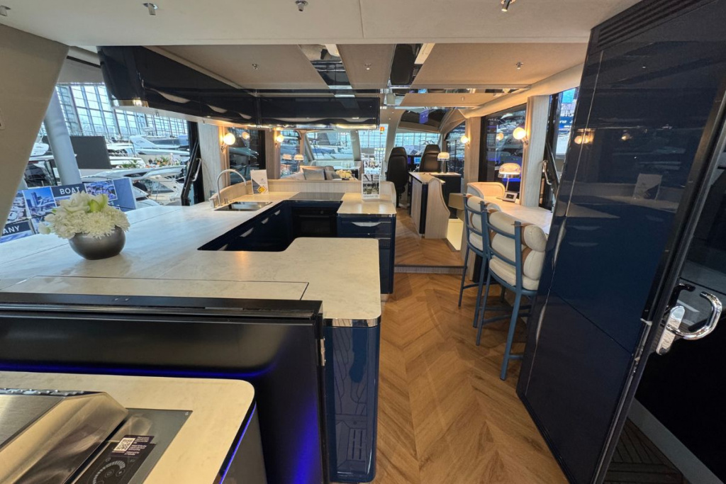 First Look: Premiere of Galeon 435 GTI & Redesign of 640 Fly at Boot Düsseldorf 2025, photo 9, Smart Yachts