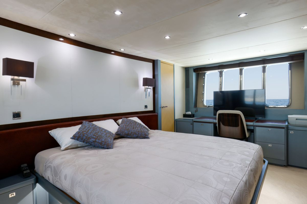 Princess 85, New For Sale, photo 2, Smart Yachts