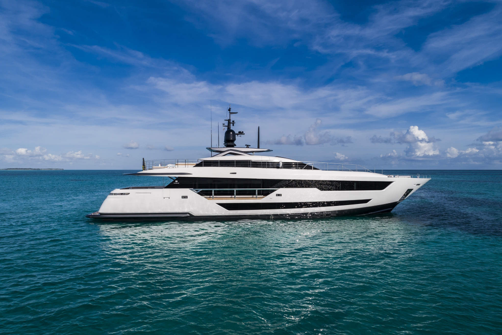 SOLD: Custom Line 120, photo 1, Smart Yachts