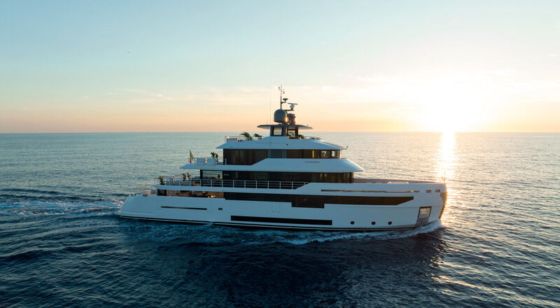 6 debuts among 30-40m motor yachts at the Cannes Yachting Festival 2022, photo 2, Smart Yachts