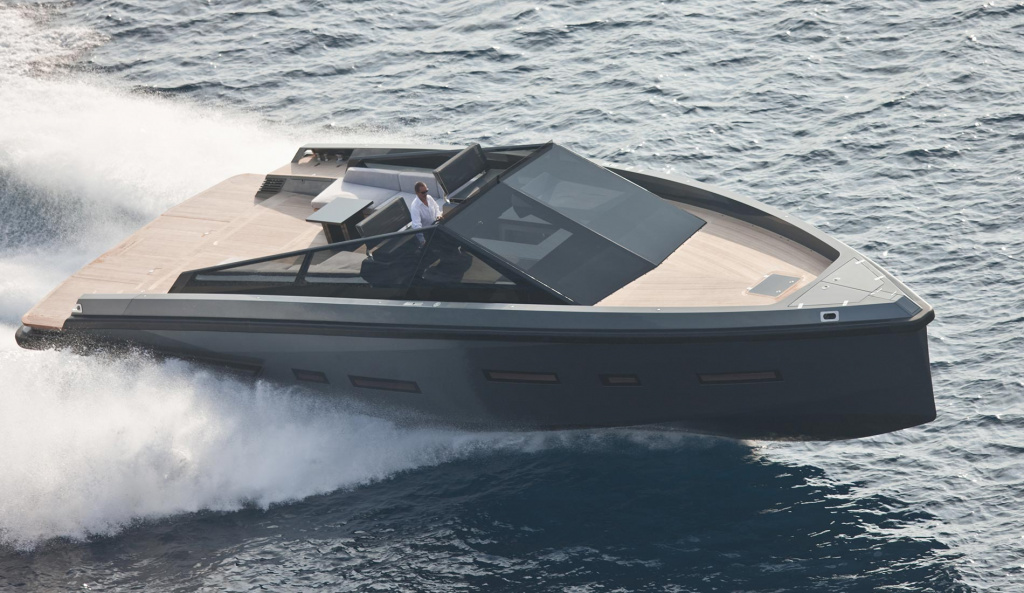 Smart Yachts on board the brand-new Wallypower 58, photo 4