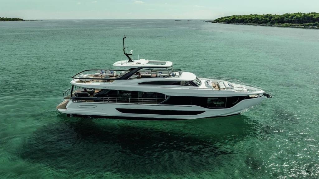 SOLD: Azimut Grande 26M, photo 1, Smart Yachts