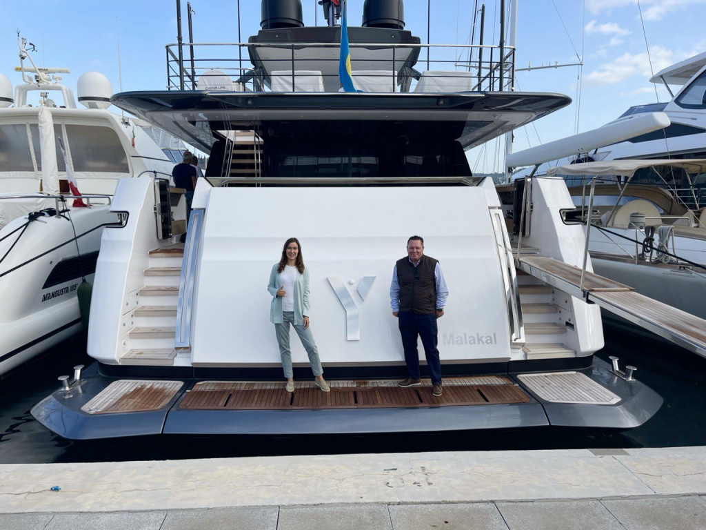 SOLD: Custom Line 106 Y, photo 1, Smart Yachts