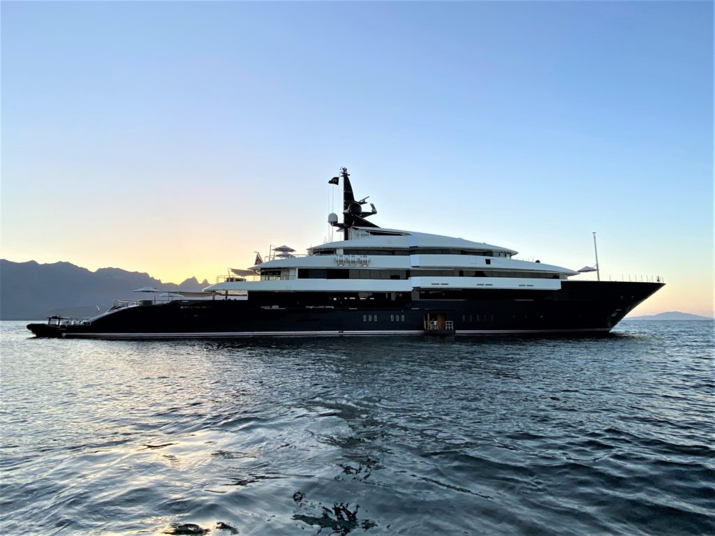 Steven Spielberg has sold his superyacht ‘Seven Seas’, photo 1, Smart Yachts