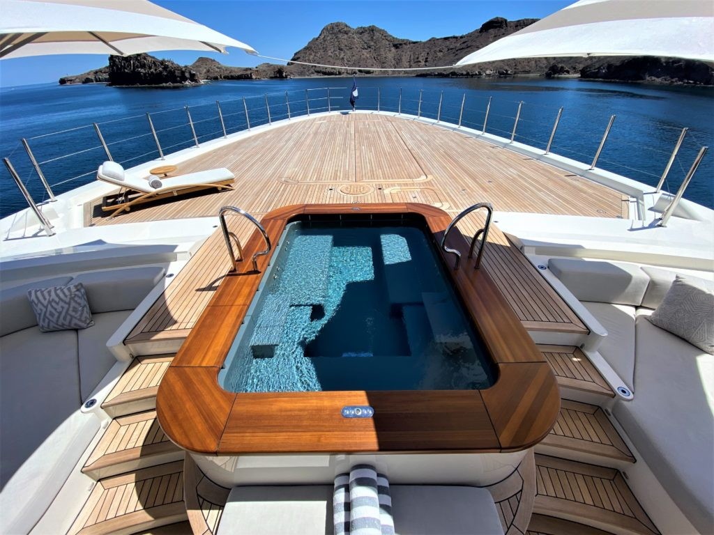 Steven Spielberg has sold his superyacht ‘Seven Seas’, photo 4, Smart Yachts