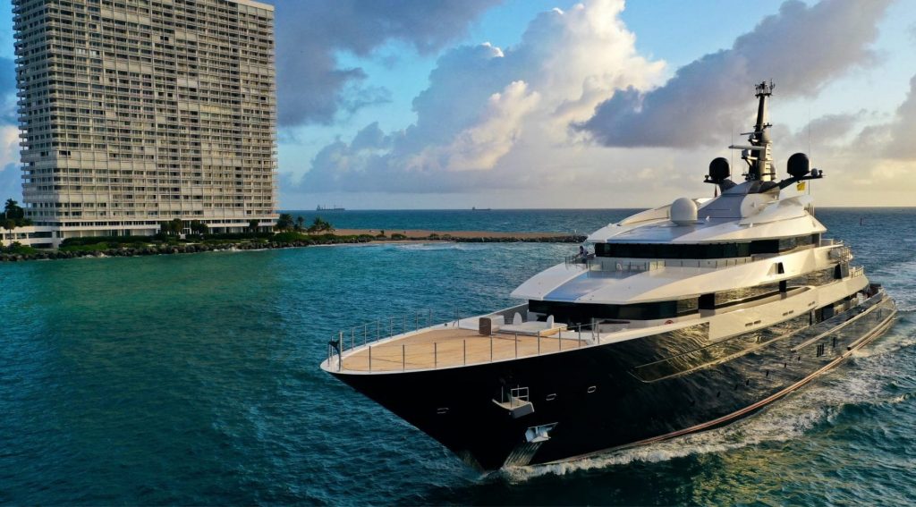 Steven Spielberg has sold his superyacht ‘Seven Seas’, photo 2, Smart Yachts