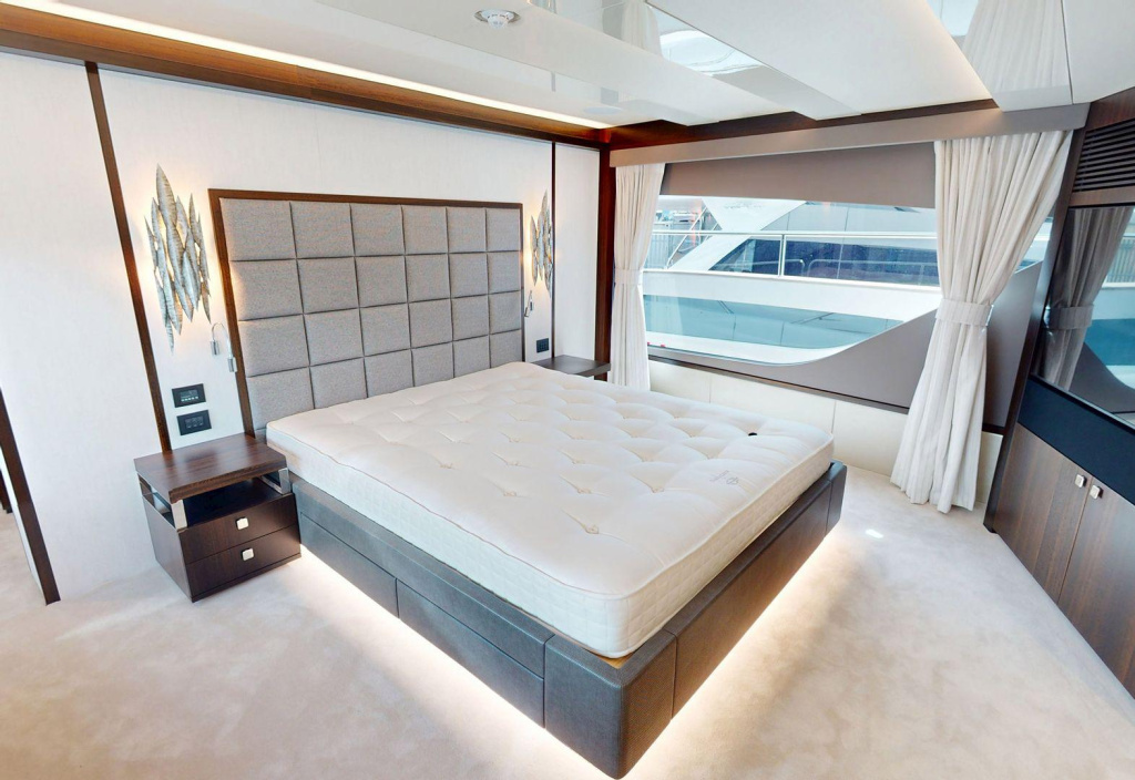 SUNSEEKER 95 2025, SOLD by Smart Yachts, photo 3