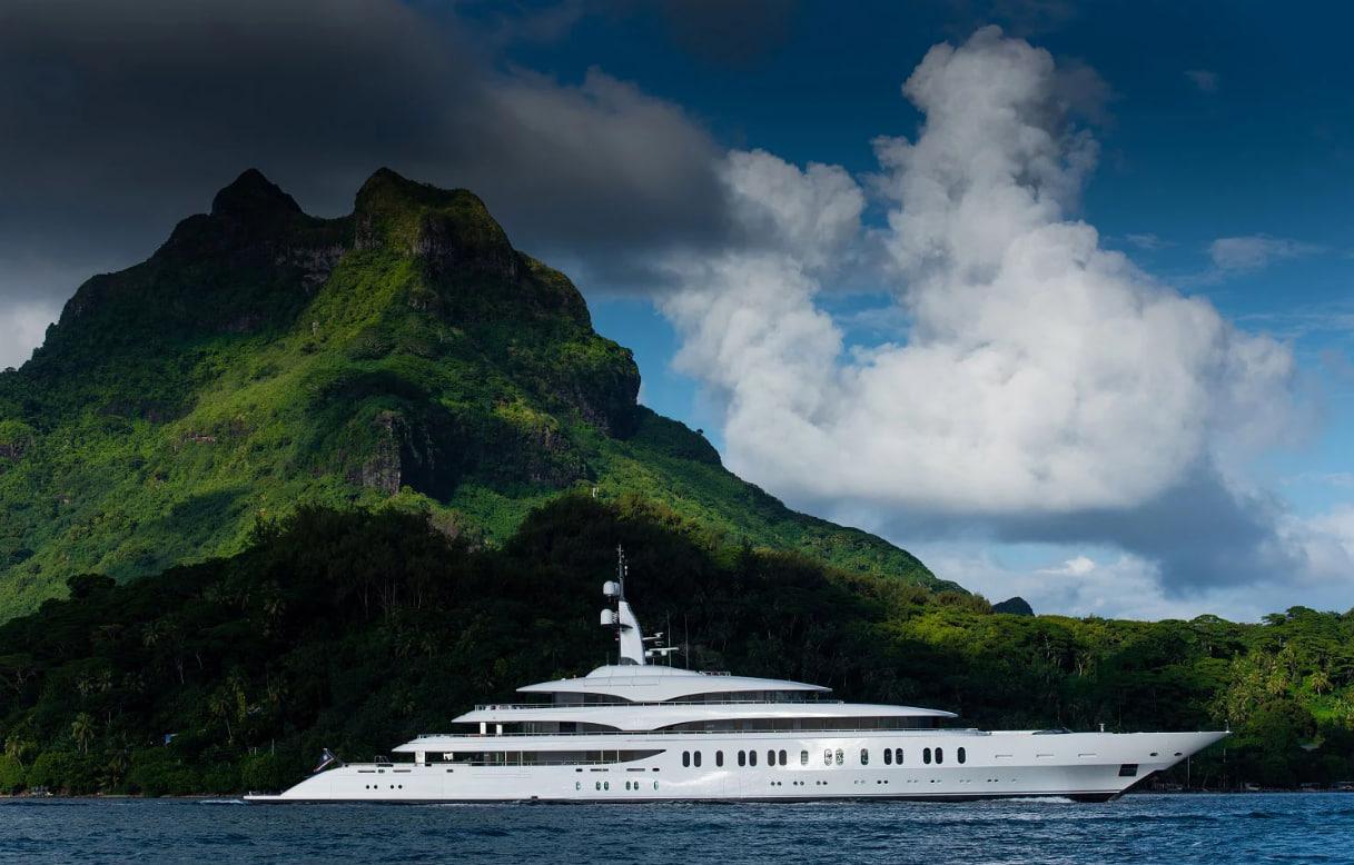 The 5 world's largest and most expensive yachts for charter, Smart Yachts