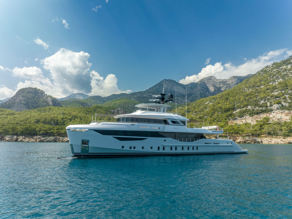 Top Yachts for Sale Spotted at the Monaco Grand Prix 2025, photo 4, Smart Yachts