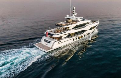 True Sense: New photos of Majesty 120 for sale, Smart Yachts