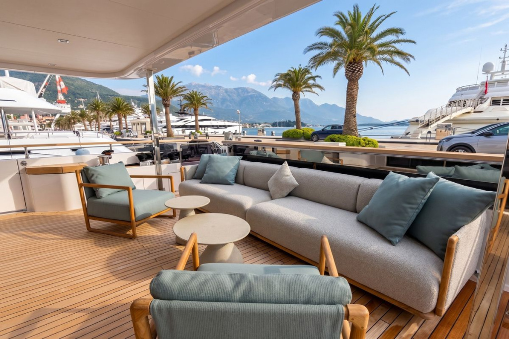 View at ECPY: Custom Line Navetta 42 "ALBUS", photo 2, Smart Yachts