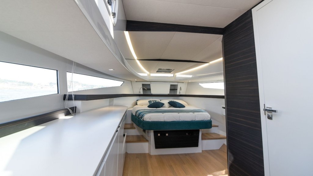 YACHT OF THE WEEK - FIART SEAWALKER 39, photo 6, Smart Yachts