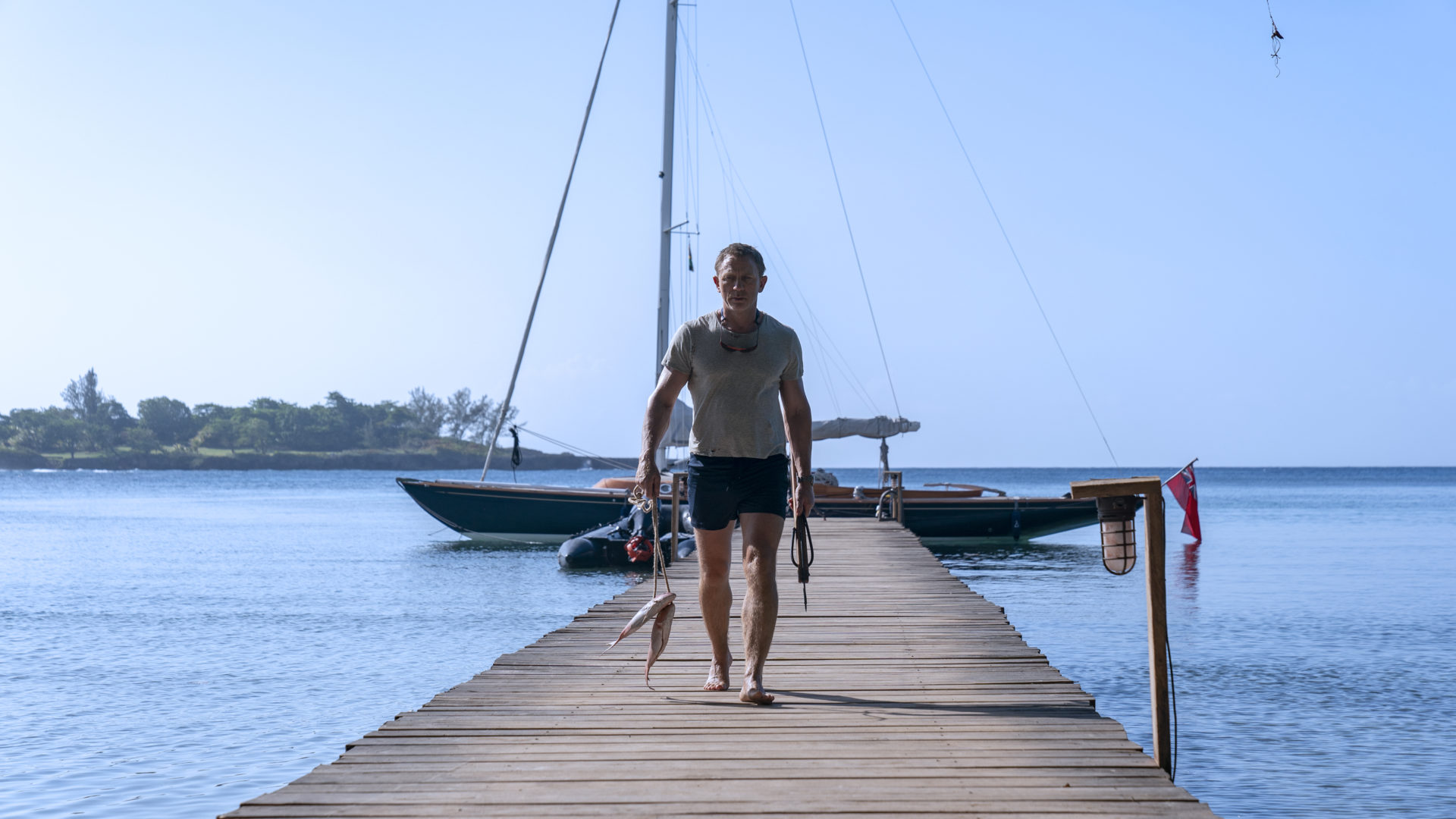 James Bond's Yachts, Smart Yachts