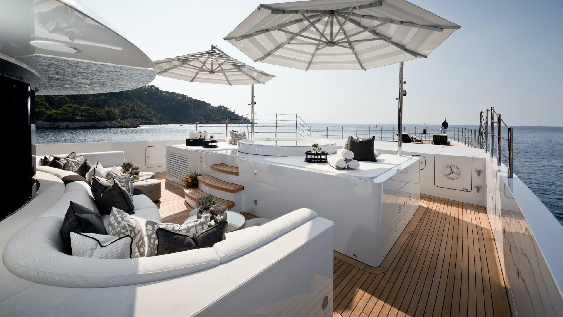 "SOUNDWAVE", a 2015 Benetti 63m motor yacht for charter, aft deck