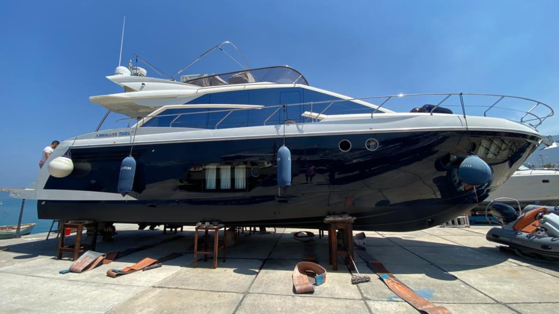 Absolute 56 Fly