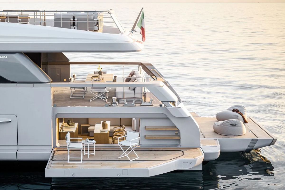 "ANDIAMO", a 2025 Sanlorenzo 40.7m motor yacht for charter, stern