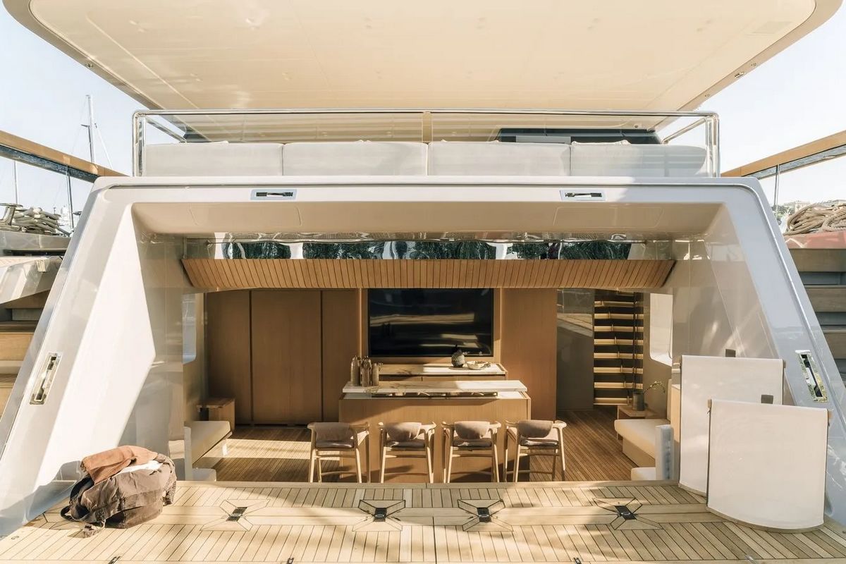 "ANDIAMO", a 2025 Sanlorenzo 40.7m motor yacht for charter, beach club