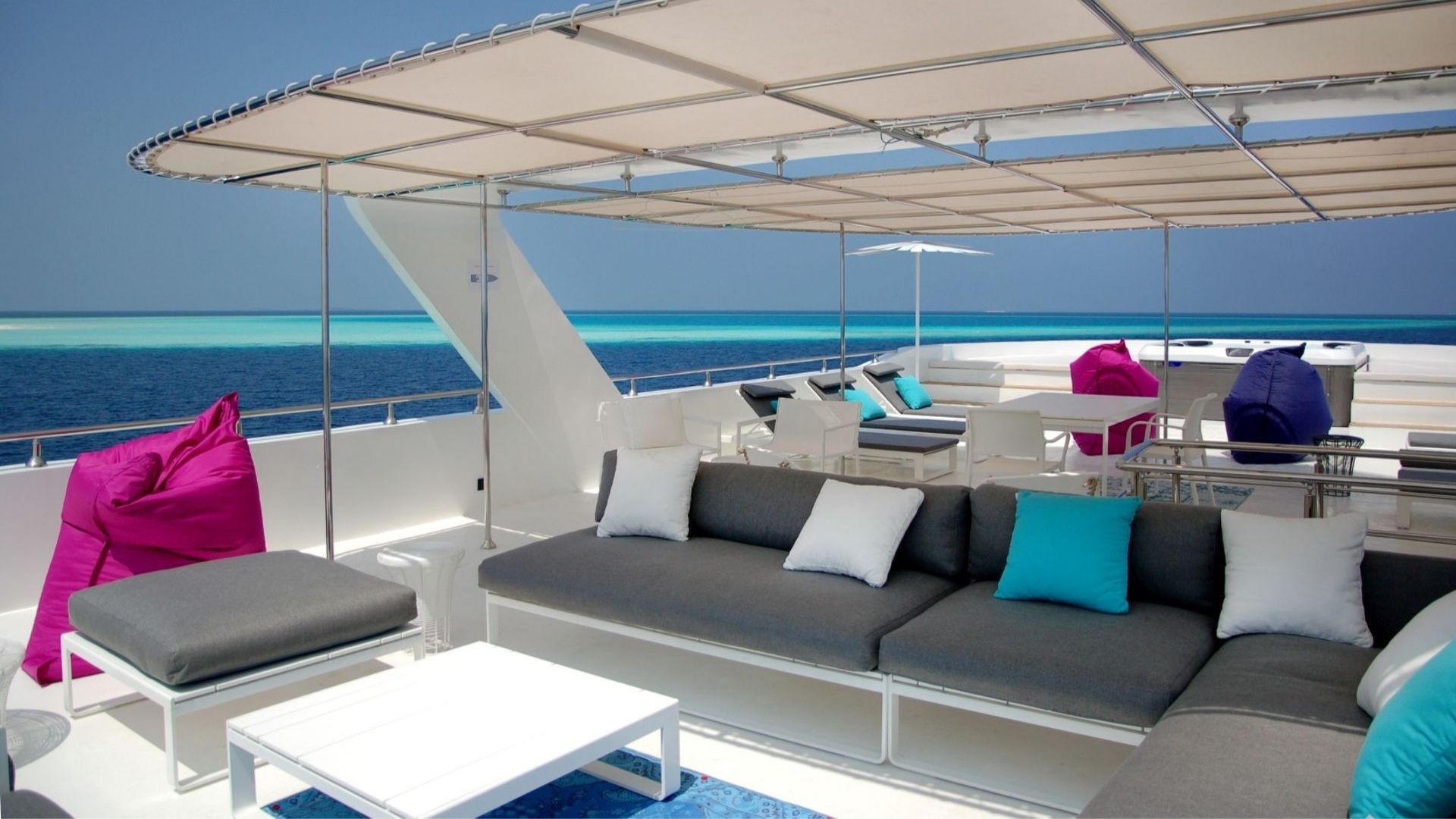 "AZALEA", a 2015 Damietta 38.75m motor yacht for charter, sundeck