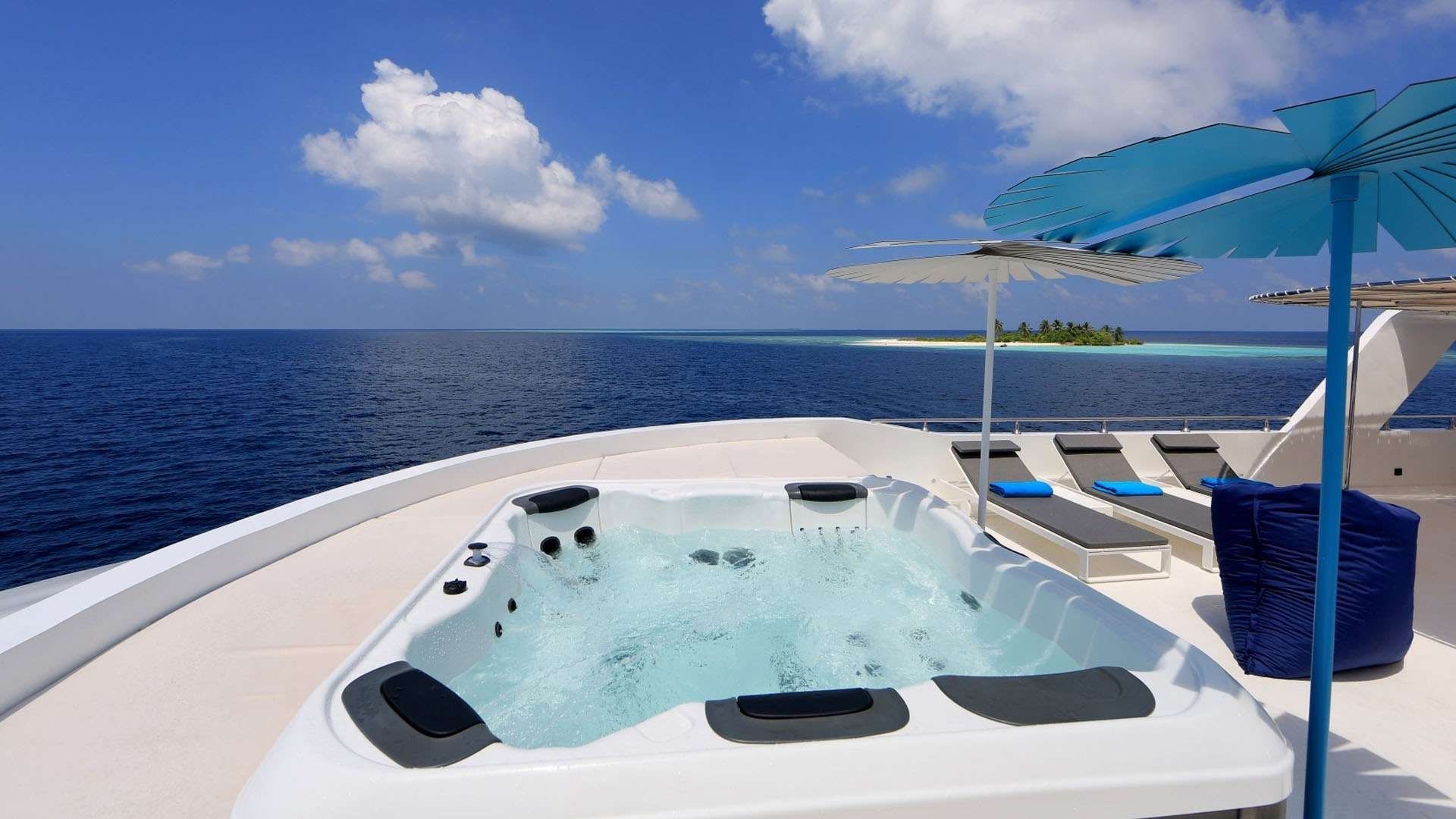 "AZALEA", a 2015 Damietta 38.75m motor yacht for charter, sundeck jacuzzi