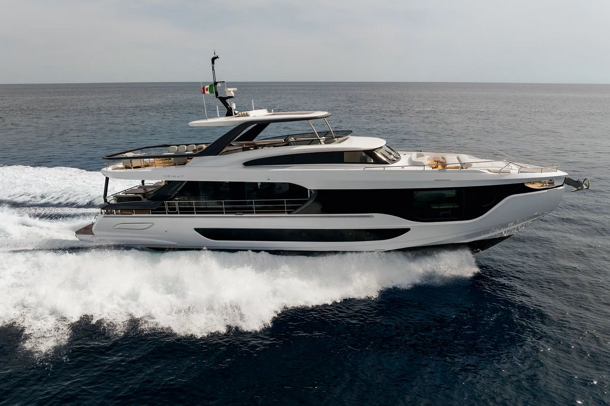AZIMUT GRANDE 26 M, a 2024 Azimut 26.09m motor yacht for sale, running