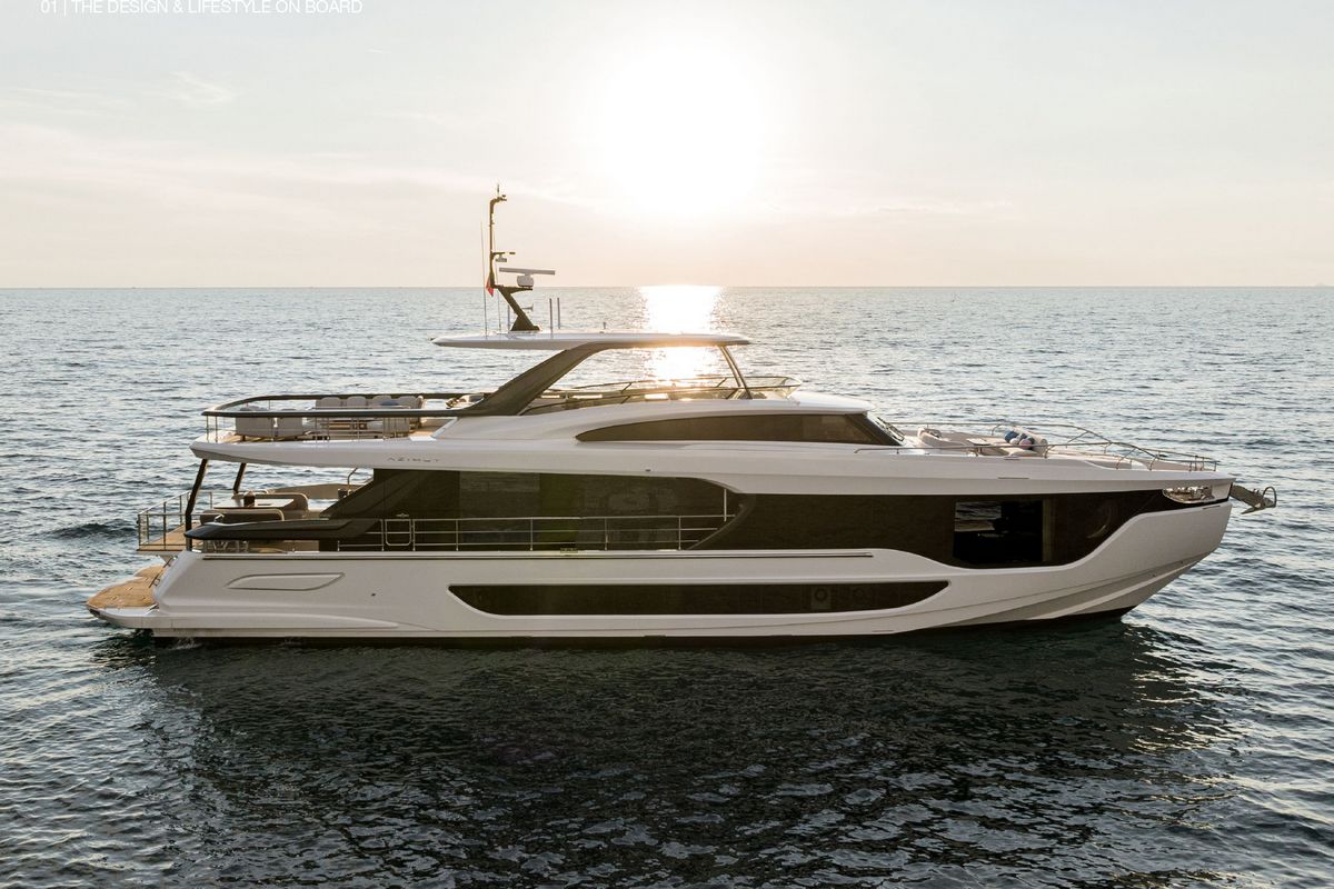 AZIMUT GRANDE 26 M