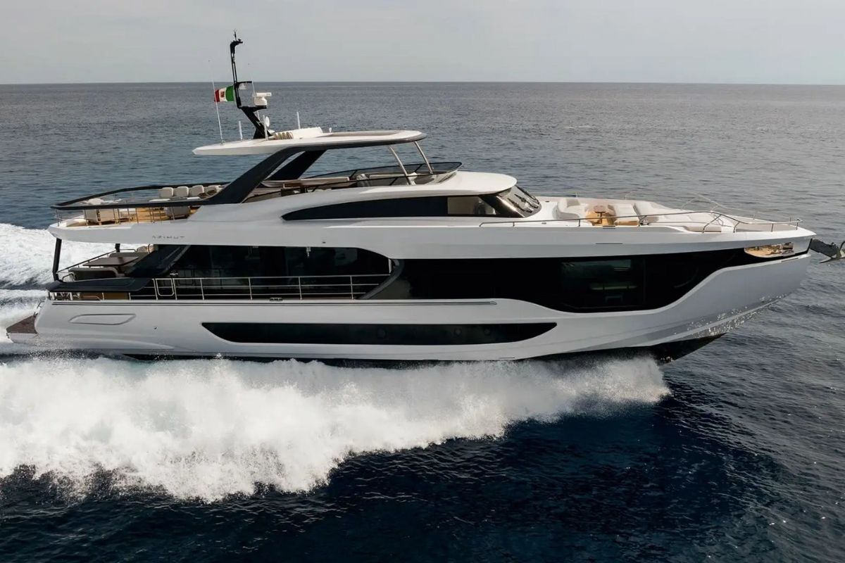 Azimut Grande 26M
