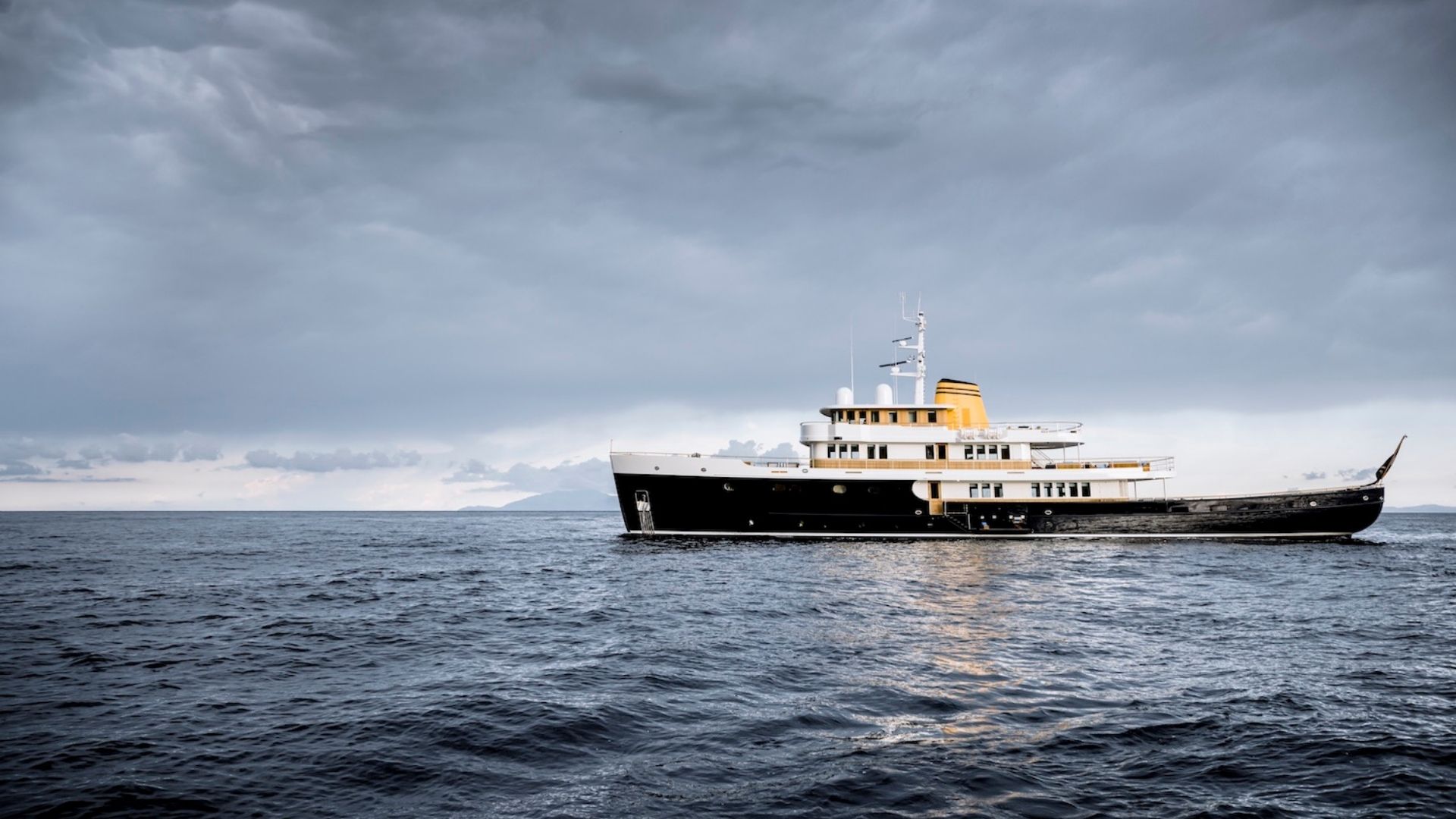 "BLUE II", a 2020 Turquoise Yachts 55.9m motor yacht for charter, profile port