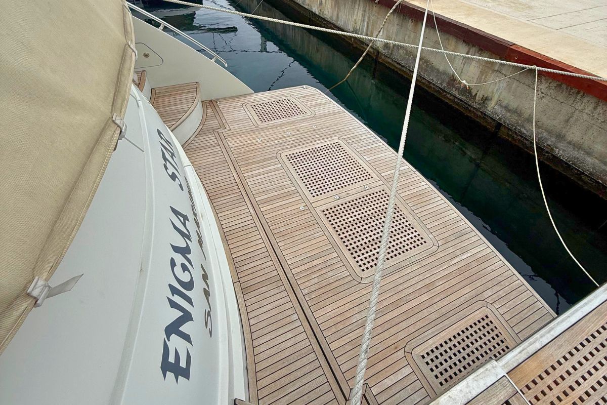 DOMINATOR 640 S, a 2014 Dominator 19.75m motor yacht for sale, foredeck
