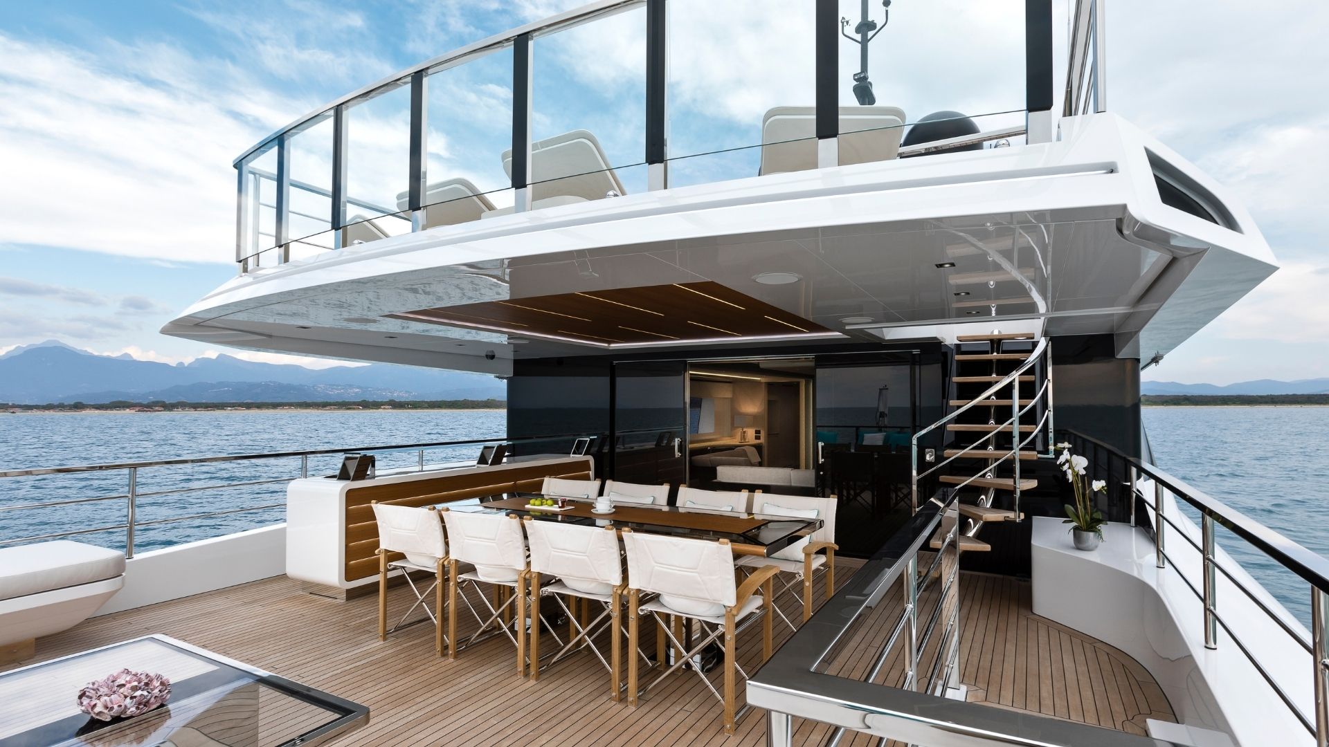"Sanctuary", a 2018 Mangusta 43m motor yacht for charter, aft deck dining