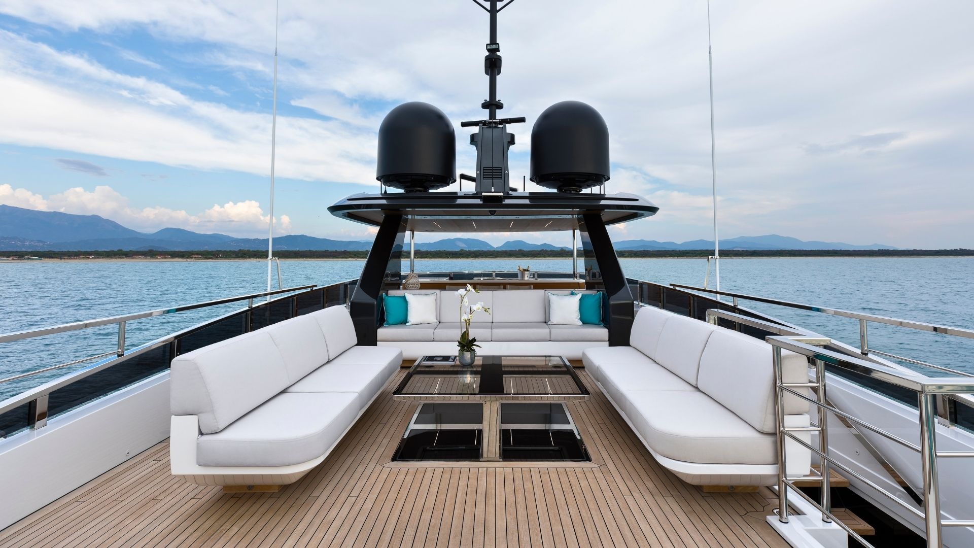 "Sanctuary", a 2018 Mangusta 43m motor yacht for charter, sundeck