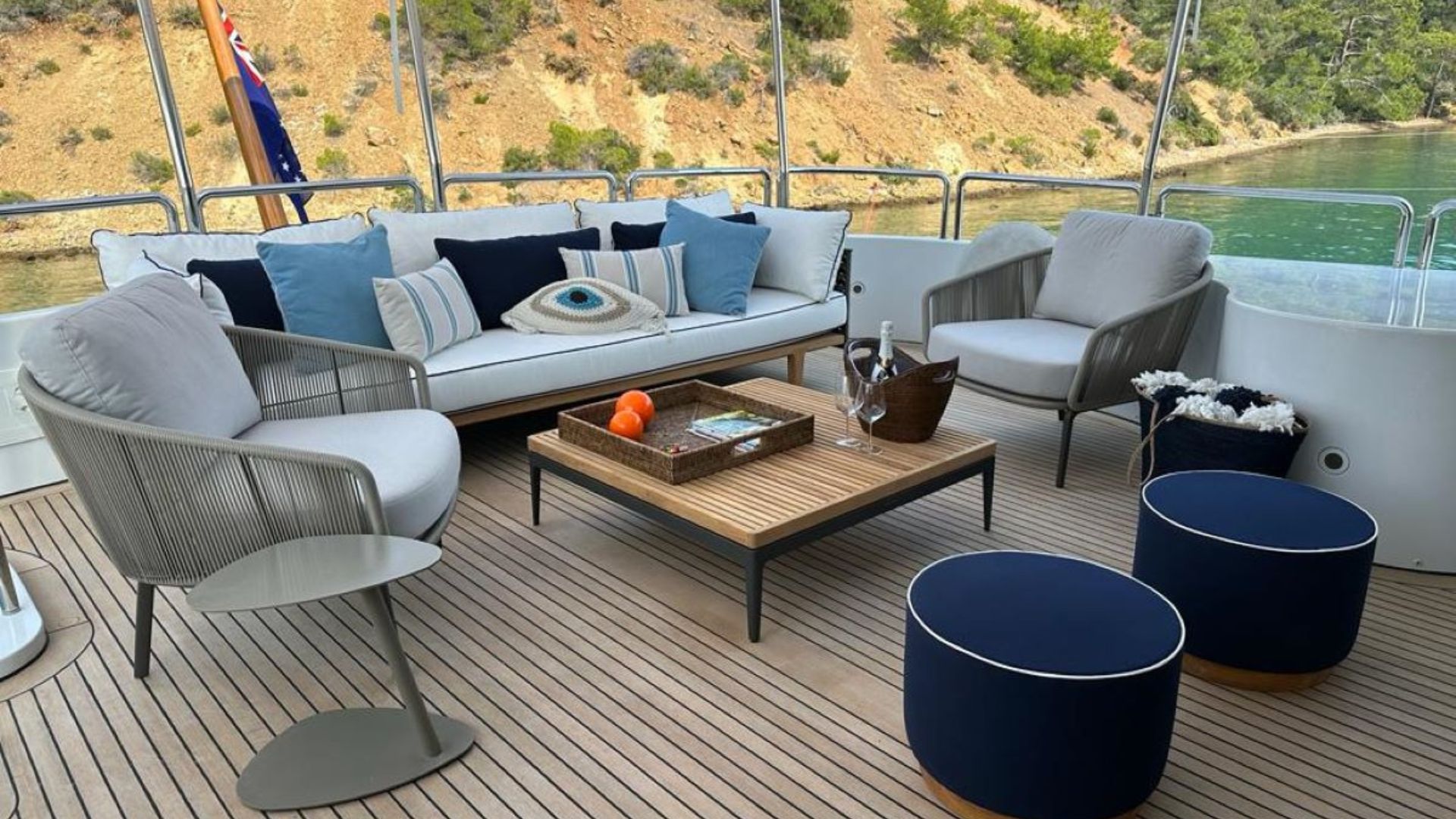 "FRIENDSHIP", a 2000 Benetti 35m motor yacht for charter, aft deck