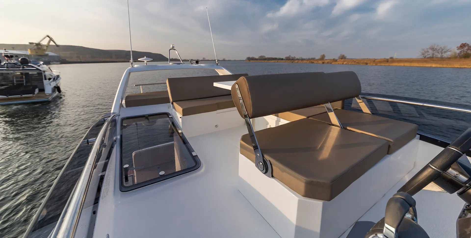 GALEON 360 FLY, a 2027 Galeon 11.37m boat for sale, flybridge