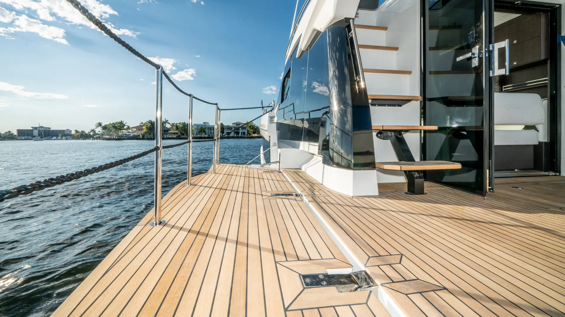 GALEON 400 FLY, a 2027 Galeon 12.48m motor yacht for sale, side deck