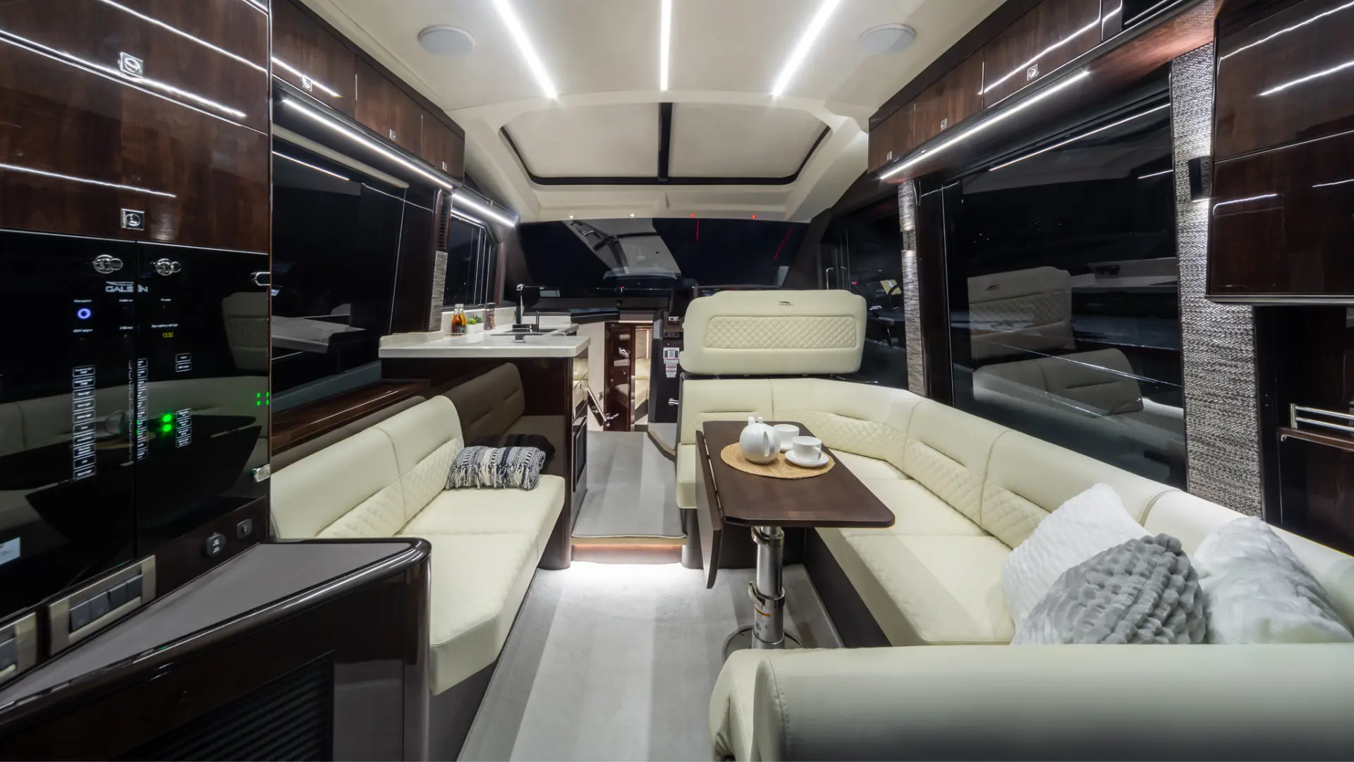 GALEON 410 HTC, a 2027 Galeon 12.48m motor yacht for sale, main salon