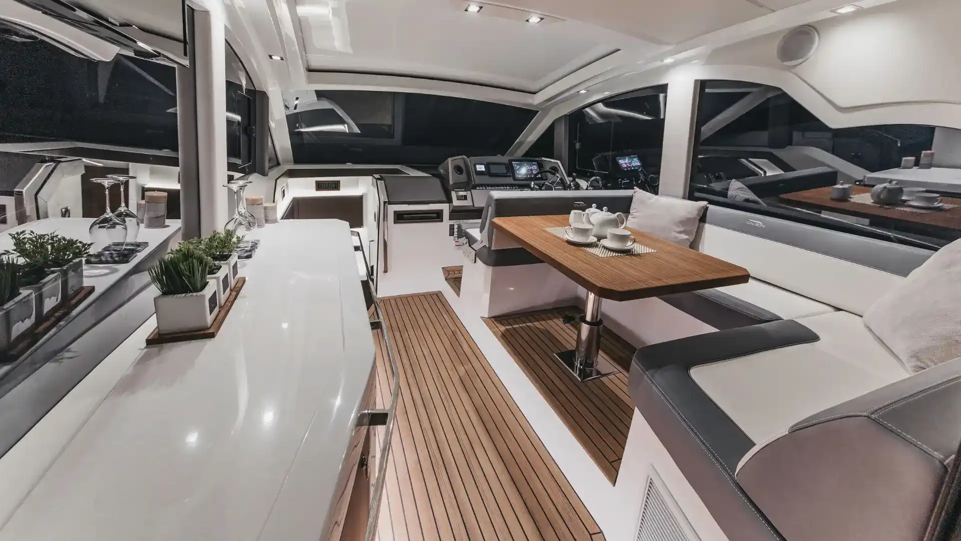 GALEON 425 HTS, a 2027 Galeon 13.46m motor yacht for sale, main salon