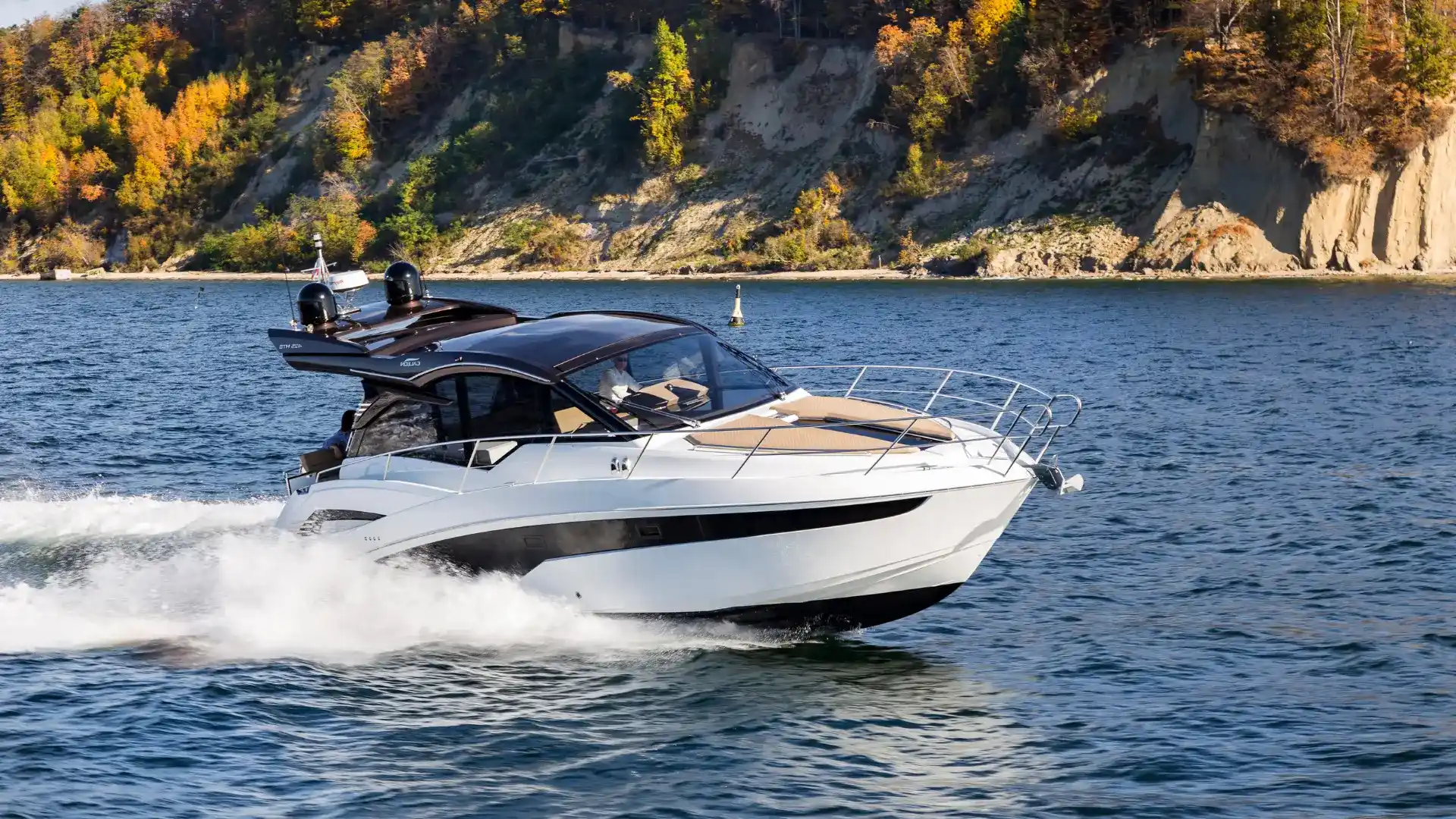 GALEON 425 HTS, a 2027 Galeon 13.46m motor yacht for sale, profile starboard