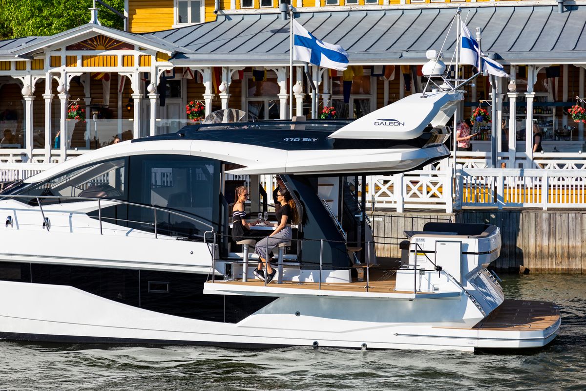 GALEON 470 SKY, a 2027 Galeon 14.35m motor yacht for sale, stern