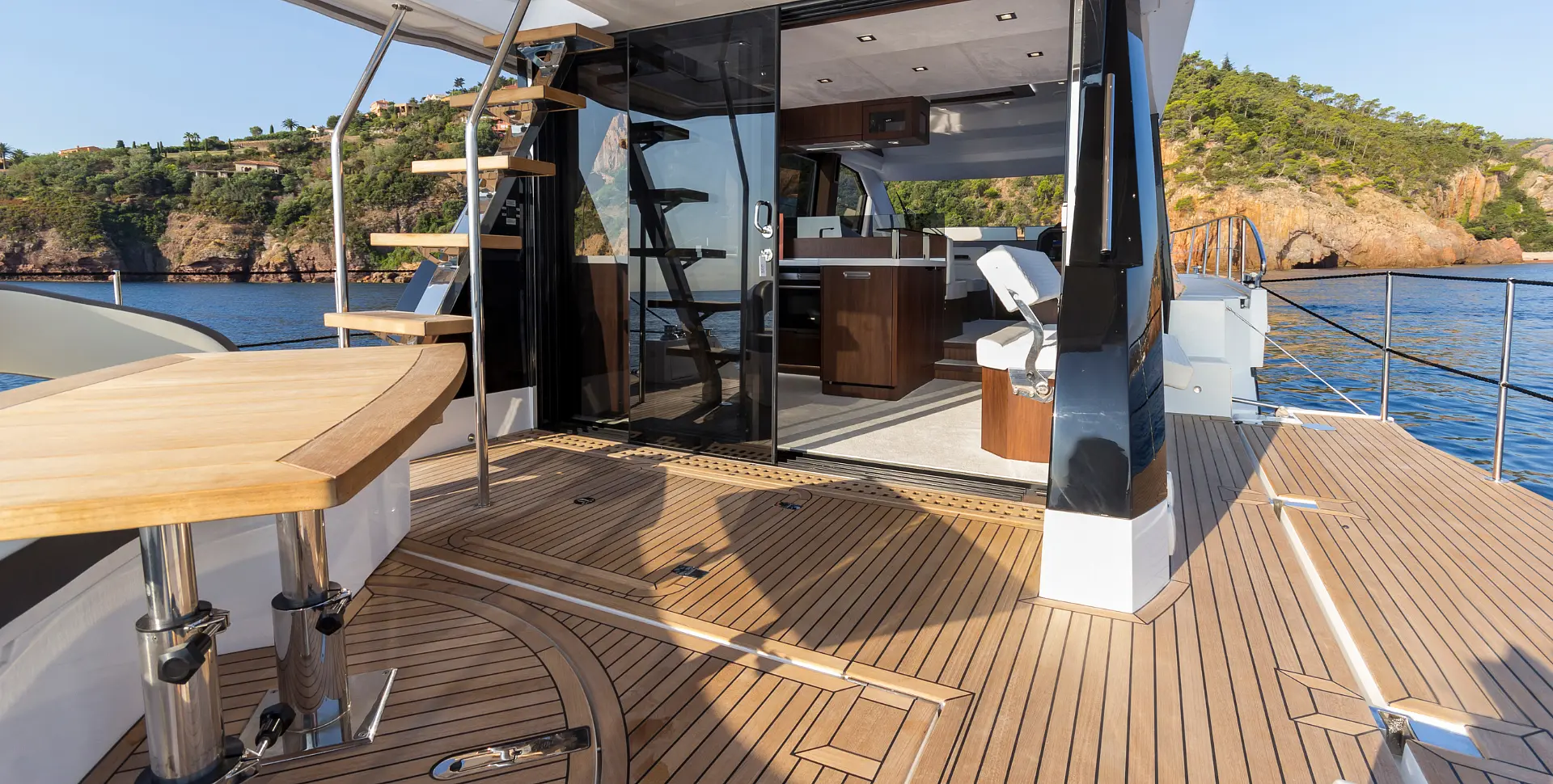 GALEON 500 FLY, a 2027 Galeon 16.2m motor yacht for sale, cockpit