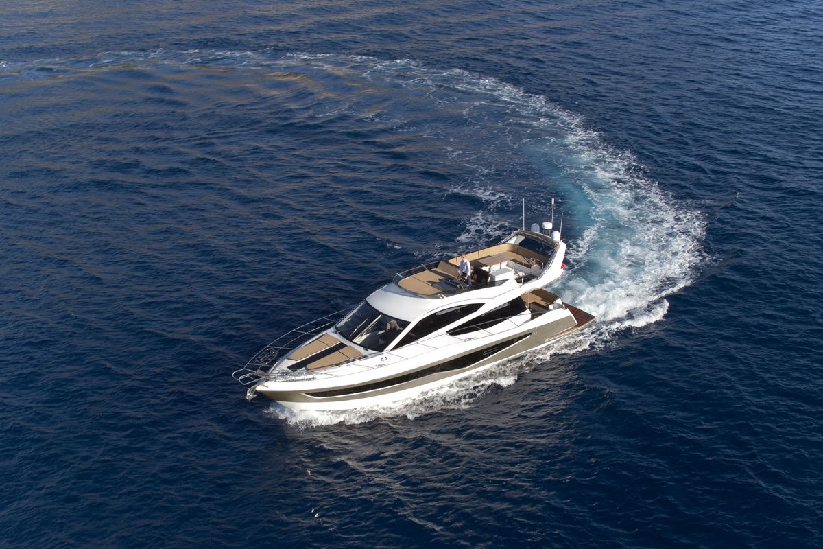 GALEON 550 FLY, a 2013 Galeon 17.7m motor yacht for sale, running