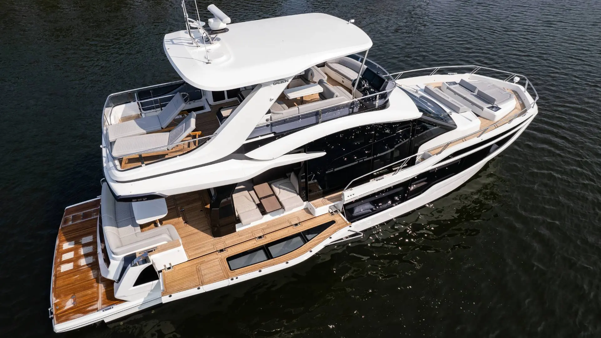 GALEON 560 FLY, a 2027 Galeon 17.82m motor yacht for sale, stern