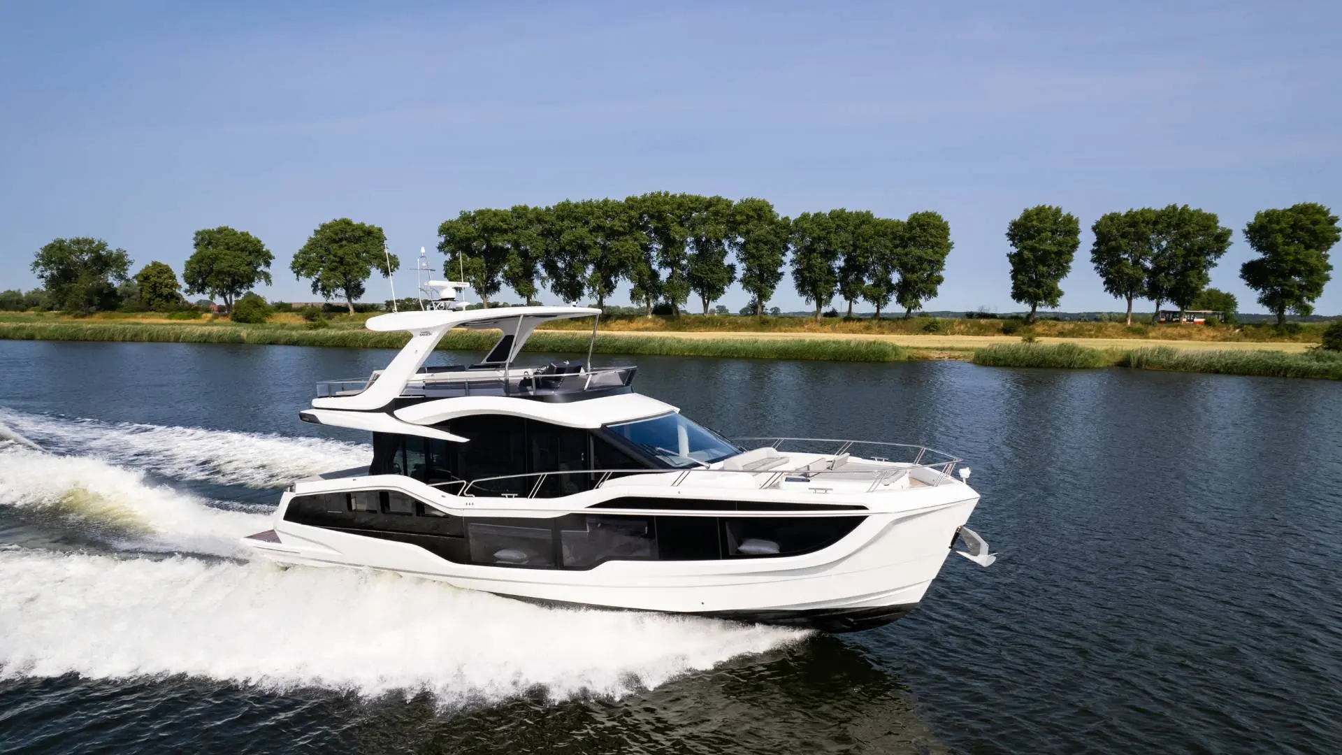 GALEON 560 FLY