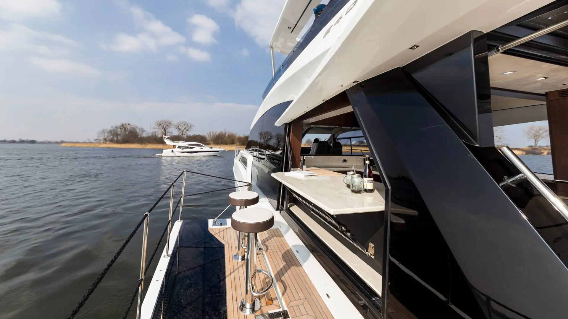 GALEON 640 FLY, a 2018 20.8m motor yacht for sale, balcony