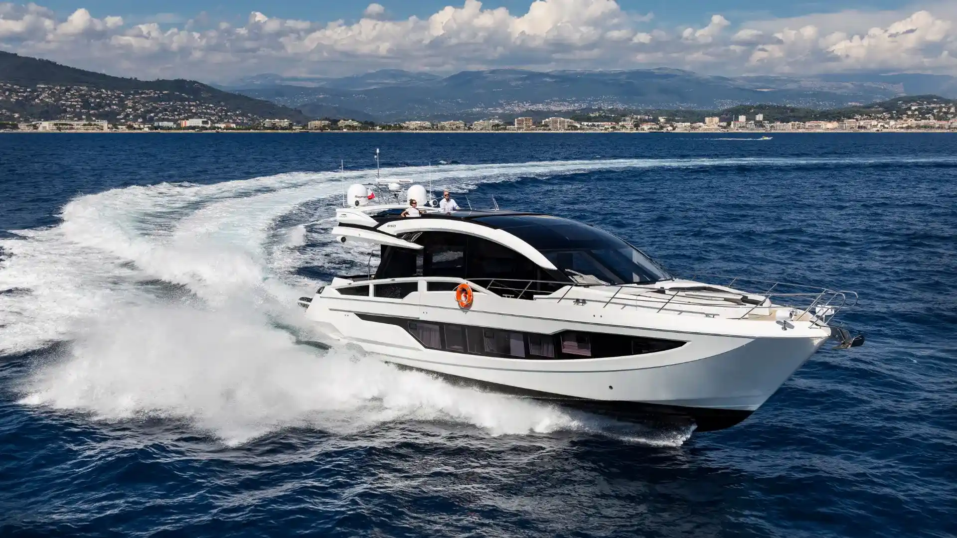 GALEON 650 SKY