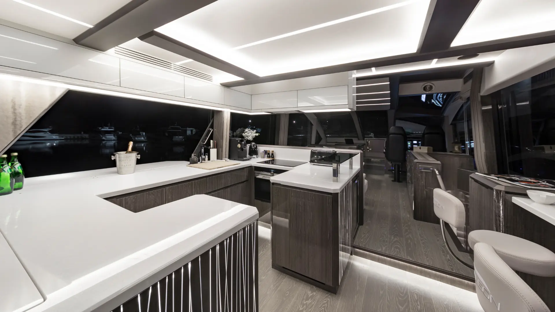 GALEON 650 SKY, a 2027 Galeon 20.8m motor yacht for sale, galley