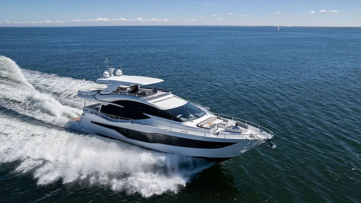 GALEON 800 FLY, a 2027 Galeon 25.35m motor yacht for sale, running