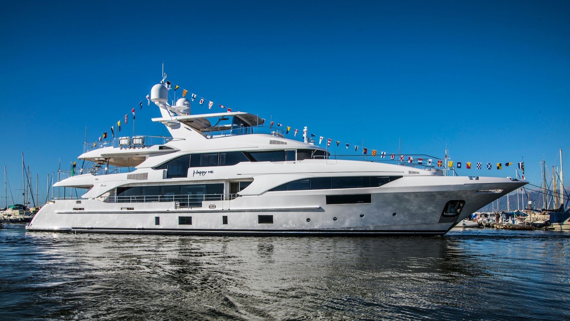 "HAPPY ME", a 2020 Benetti 40.24m motor yacht for charter, profile starboard