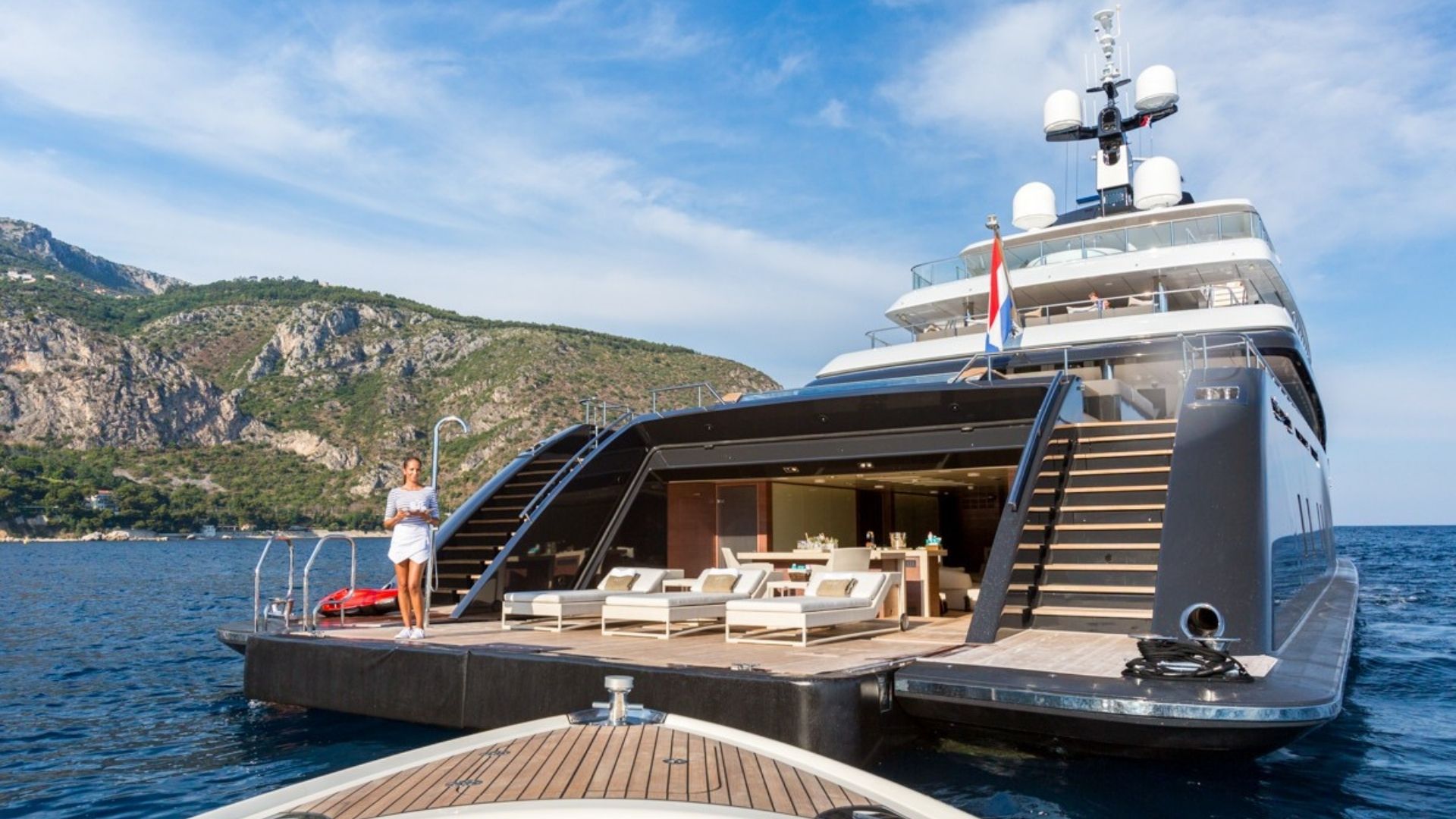 "LOON", a 2010 ICON Yachts 67.5m motor yacht for charter, stern