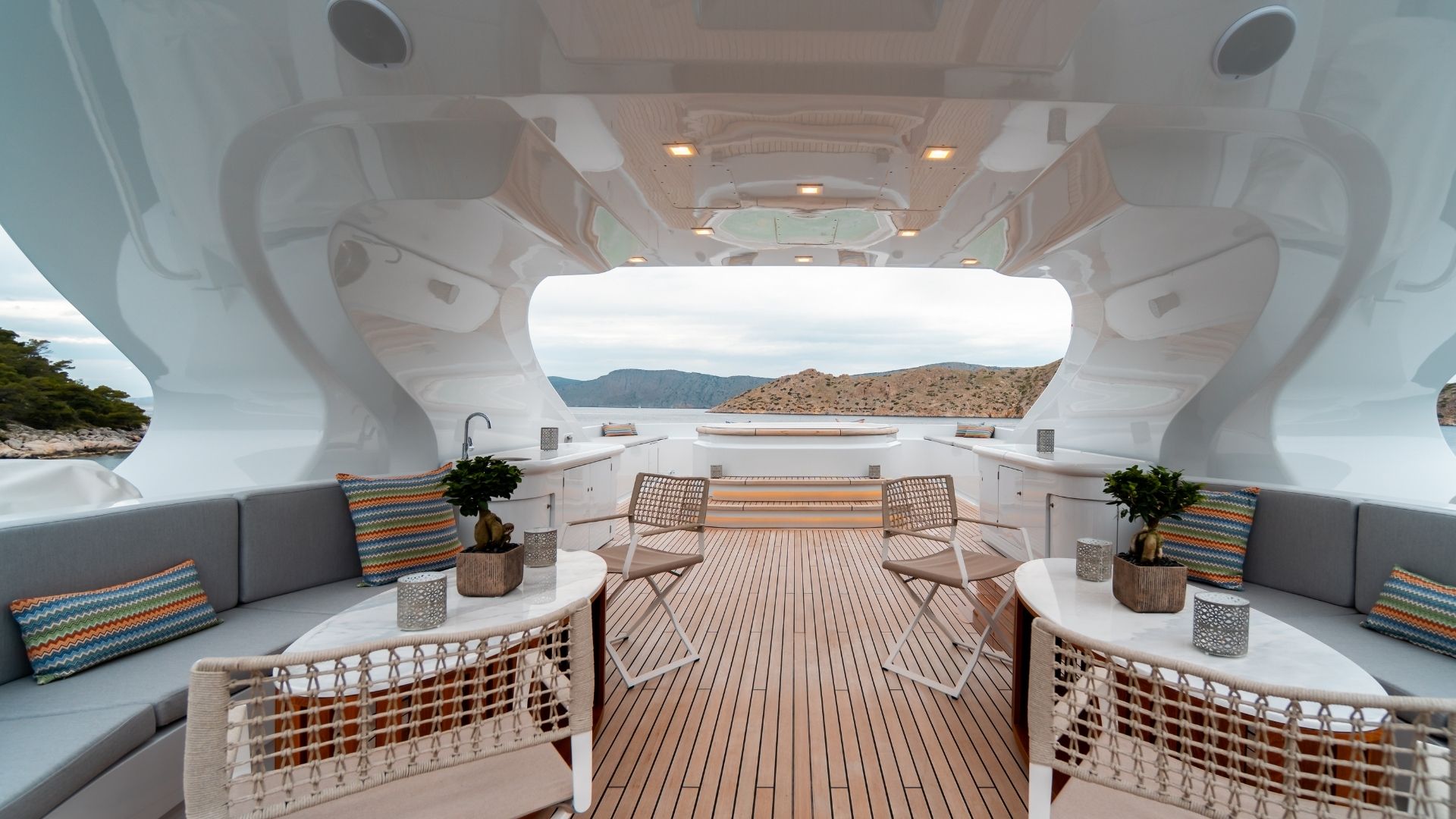 "JAZ", a 1997 AMELS 51m motor yacht for charter, aft deck